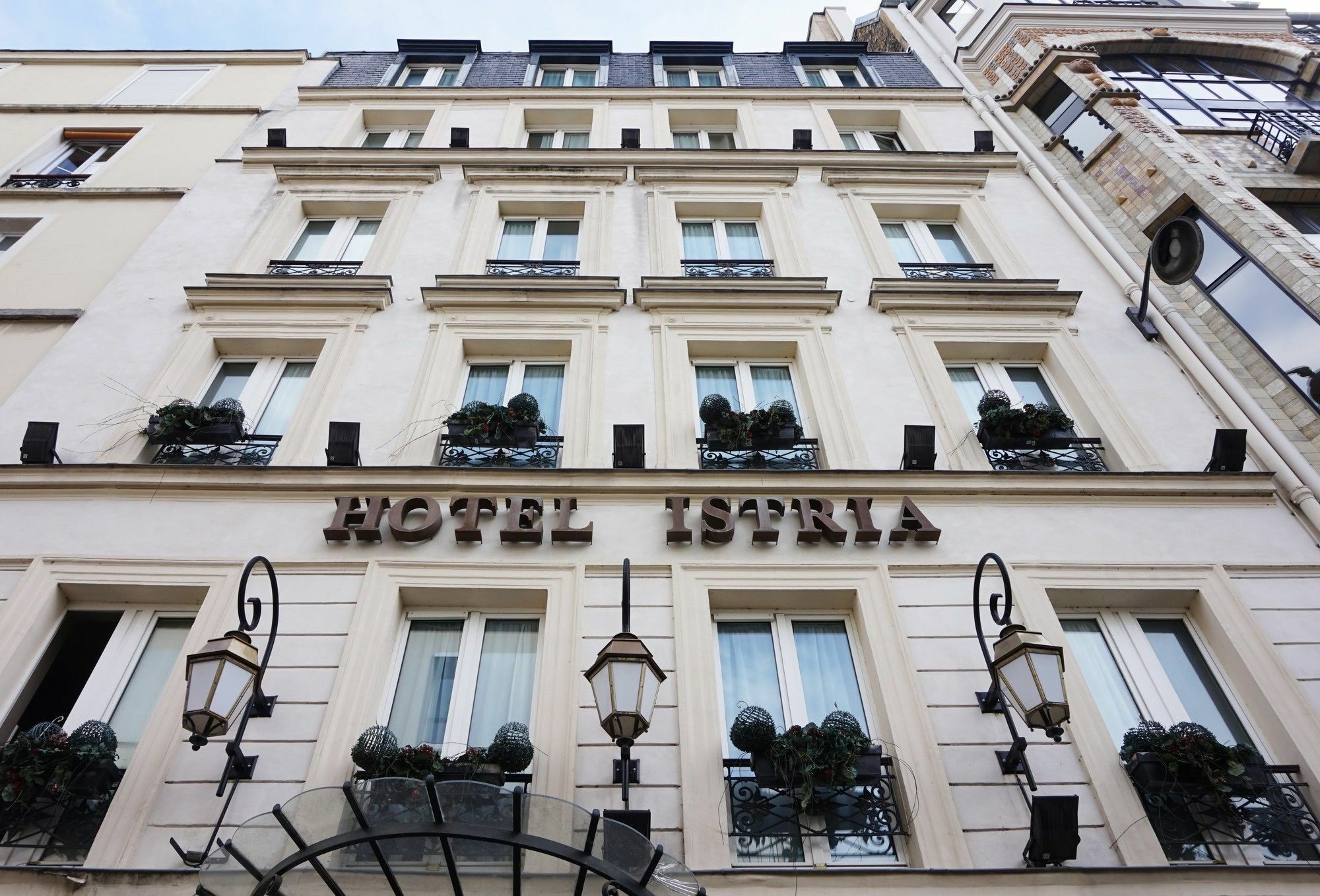 Hotel Istria By Magna Arbor Paris Exterior photo